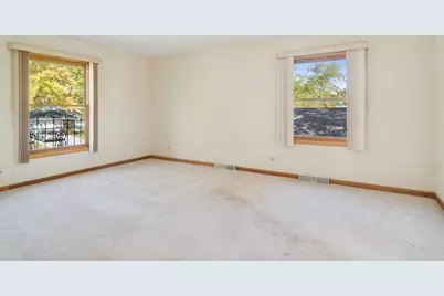 1057 W Peregrine Drive, Palatine, IL 60067 - Photo 17