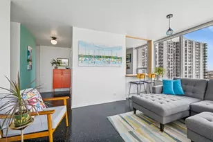 70 W Burton Pl, Chicago, IL 60610 - Photo 11