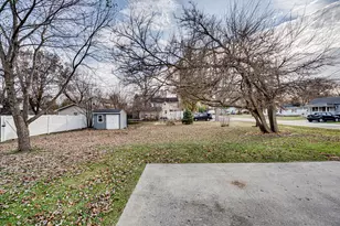 422 W 3rd St, Sandwich, IL 60548 - Photo 21