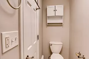 422 W 3rd St, Sandwich, IL 60548 - Photo 11