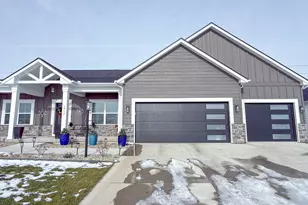 1717 S Stone Creek Blvd, Urbana, IL 61802 - Photo 3