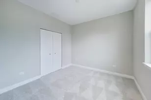 387 Masters Dr, Addison, IL 60101 - Photo 15