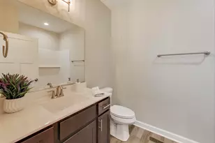 387 Masters Dr, Addison, IL 60101 - Photo 17