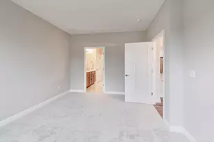 387 Masters Dr, Addison, IL 60101 - Photo 11