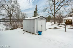 6724 Meadow Crest Dr, Downers Grove, IL 60516 - Photo 19