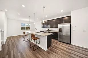 1544 Syracuse Dr, Grayslake, IL 60030 - Photo 7