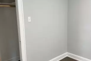 5700 N Parkside Ave, Chicago, IL 60646 - Photo 9