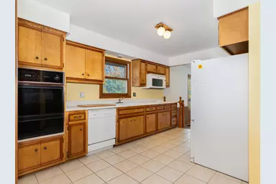 7721 Stevens Street, Darien, IL 60561 - Photo 5