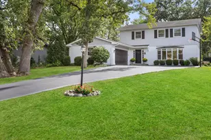 721 Concord Ln, Barrington, IL 60010 - Photo 1