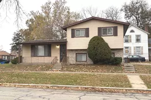 2347 S 17th Ave, Broadview, IL 60155 - Photo 1