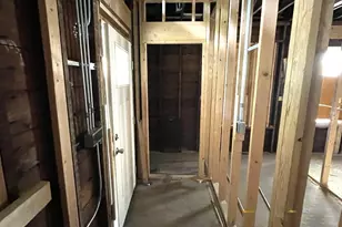 7821 S Oglesby Ave, Chicago, IL 60649 - Photo 5