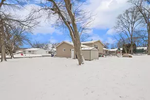 3668 N Grandview Ave, Gurnee, IL 60031 - Photo 21