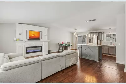 3668 N Grandview Avenue, Gurnee, IL 60031 - Photo 5