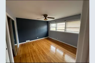 3341 W Pratt Avenue #2, Lincolnwood, IL 60712 - Photo 7