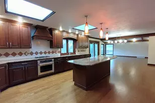 4910 Kilburn Ave, Rockford, IL 61101 - Photo 31