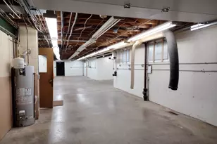 4910 Kilburn Ave, Rockford, IL 61101 - Photo 51