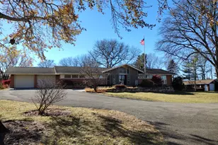 4910 Kilburn Ave, Rockford, IL 61101 - Photo 7