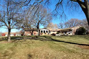 4910 Kilburn Ave, Rockford, IL 61101 - Photo 9