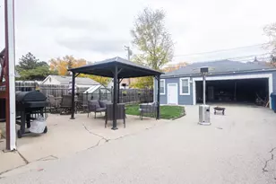 1115 S 3rd Ave, Maywood, IL 60153 - Photo 27