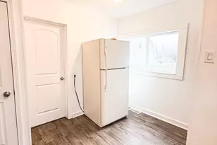 216 E 3rd St, Aroma Park, IL 60910 - Photo 13