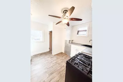 216 E 3rd Street, Aroma Park, IL 60910 - Photo 11