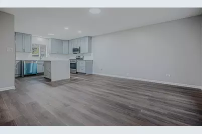 9N621 Flora Drive, Elgin, IL 60123 - Photo 3