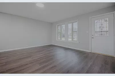 9N621 Flora Drive, Elgin, IL 60123 - Photo 5