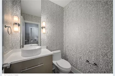 2107 W Bradley Place, Chicago, IL 60618 - Photo 53