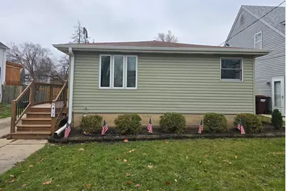 417 Stewart Avenue, Woodstock, IL 60098 - Photo 1