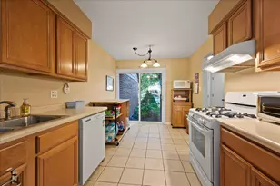 1244 Loughborough Ct, Wheaton, IL 60189 - Photo 5