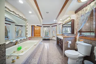 300 N Bradley Rd, Libertyville, IL 60048 - Photo 23