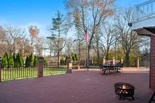 300 N Bradley Rd, Libertyville, IL 60048 - Photo 35