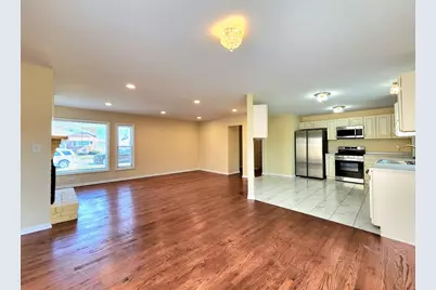 9720 S Princeton Street, Chicago, IL 60628 - Photo 5