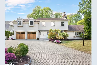 140 N Quincy Street, Hinsdale, IL 60521 - Photo 1