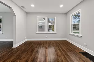 2049 N Hawthorne Ave, Melrose Park, IL 60164 - Photo 5