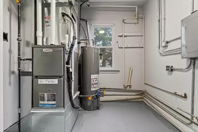 2049 N Hawthorne Avenue, Melrose Park, IL 60164 - Photo 29