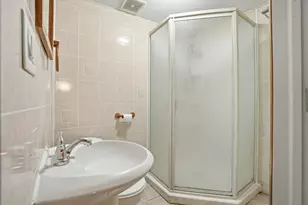 11056 S State Line Rd, Chicago, IL 60617 - Photo 17