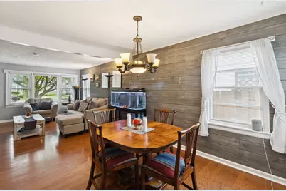 2321 Lee Street, Evanston, IL 60202 - Photo 7