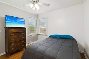 2321 Lee St, Evanston, IL 60202 - Photo 13