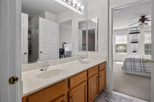 1103 Championship Dr, Elgin, IL 60124 - Photo 21