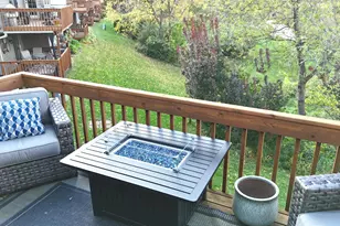 949 Millcreek Cir, Elgin, IL 60123 - Photo 15