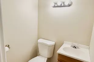 16109 Prairie Ave, South Holland, IL 60473 - Photo 11