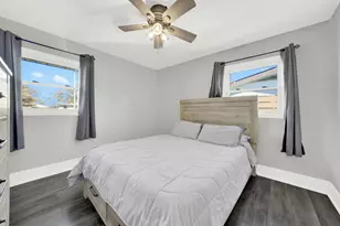 19 Mohawk Dr, Thornton, IL 60476 - Photo 9