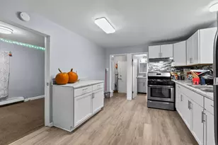 815 Prescott St, Waukegan, IL 60085 - Photo 5