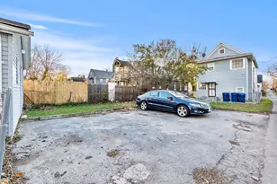 815 Prescott St, Waukegan, IL 60085 - Photo 19