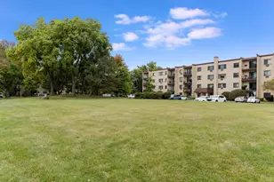 7211 Wolf Rd, Indian Head Park, IL 60525 - Photo 21