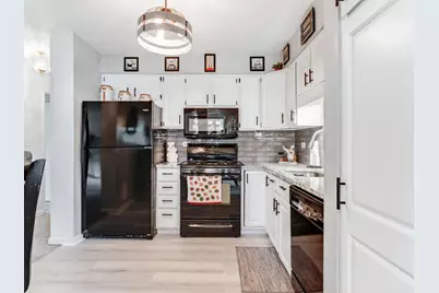 7211 Wolf Road #301A, Indian Head Park, IL 60525 - Photo 9