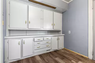 915-917 N Winnebago Street, Rockford, IL 61103 - Photo 5