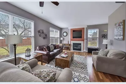 2221 Sunrise Circle #2221, Aurora, IL 60503 - Photo 5