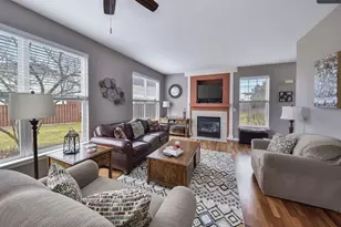 2221 Sunrise Cir, Aurora, IL 60503 - Photo 5